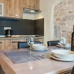 P&b Tar-Vabriga