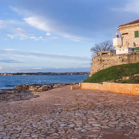 Διαμέρισμα P&b