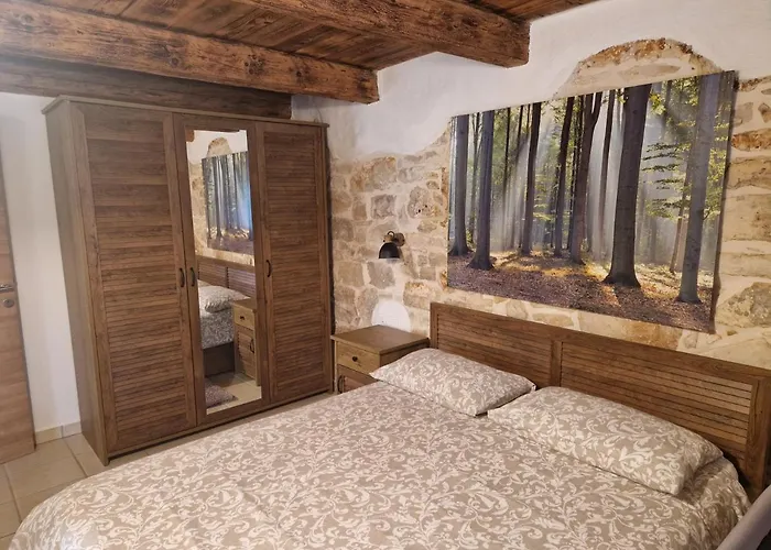 Daire P&b Tar-Vabriga